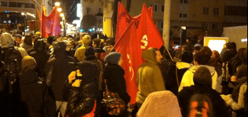 polizisten beteiligen sich an antirepressionsdemo in salzburg polizisten beteiligen sich an antirepressionsdemo in salzburg