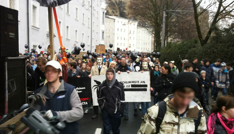 stoppacta demo 20120225 (foto: bernhard jenny)