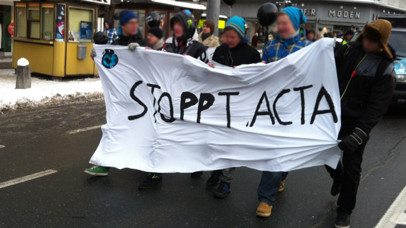 stopp acta demo salzburg 20120211 (foto bernhard jenny) stopp acta demo salzburg 20120211 (foto bernhard jenny)