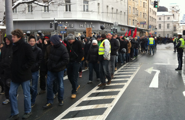 stoppACTA demo salzburg 20120211 (foto: bernhard jenny) stoppACTA demo salzburg 20120211 (foto: bernhard jenny)