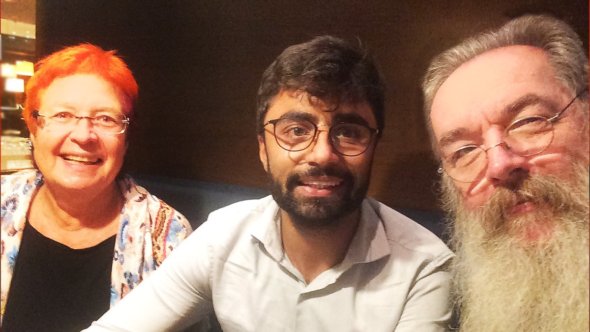 ali wajid: „was ich bekommen habe, will ich weiter- und zurückgeben“