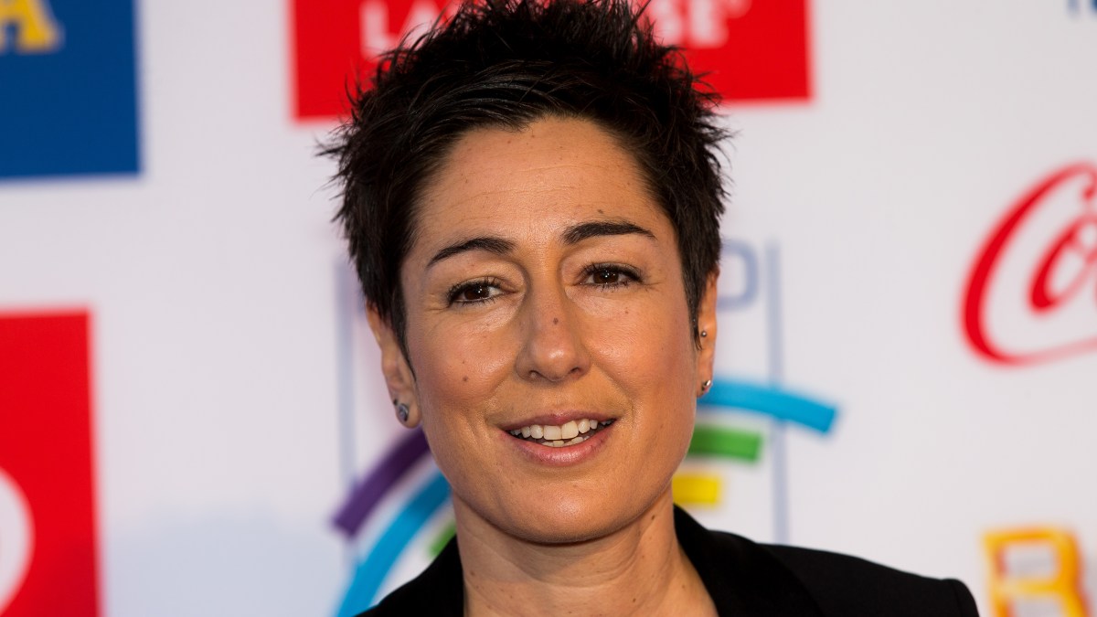 volle solidarität mit dunja hayali! lasst uns lauter sein als die&nbsp;hasser:innen!